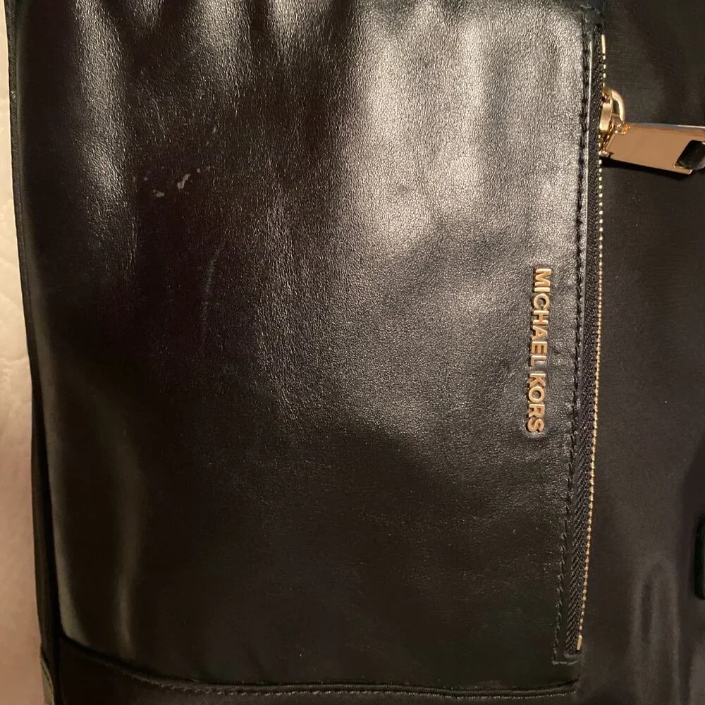 MK nylon convertible crossbody leather pocket - Picture 5 of 10